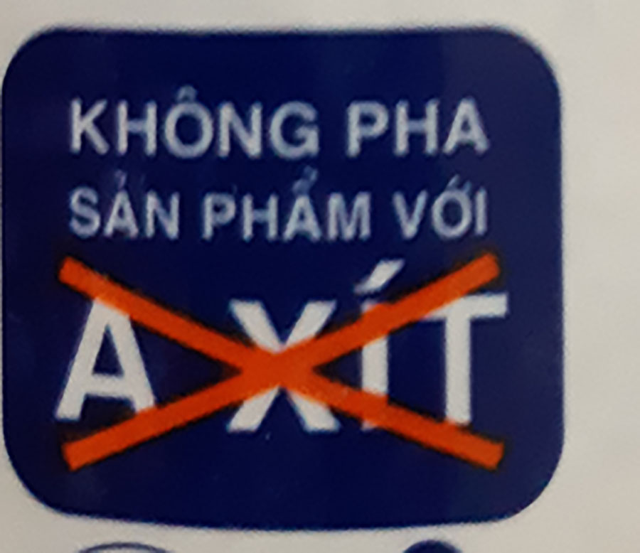 Lưu ý không pha lẫn chất tẩy rửa bồn cầu với axit của nhà sản xuất